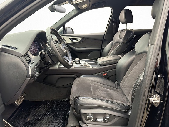 Audi Q7 17 of 30