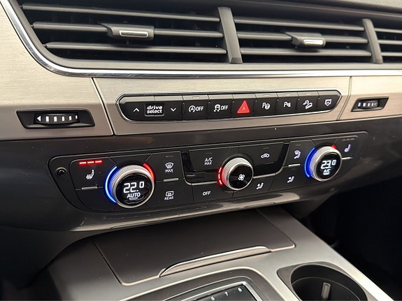 Audi Q7 24 of 30