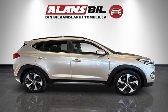 Hyundai Tucson 2 of 5