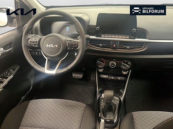 Kia Picanto 7 of 16