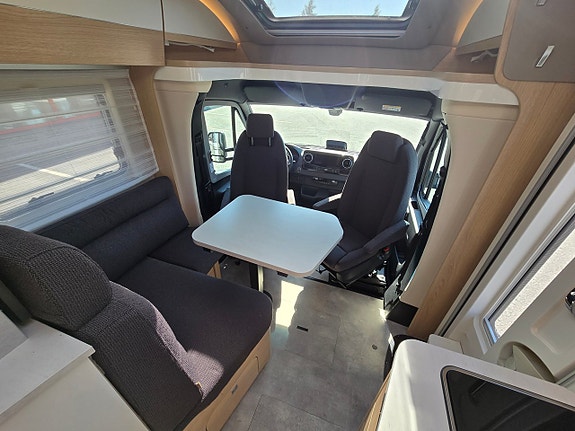 Hymer B-MC T 580 Blackline 3 of 11