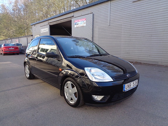 Ford Fiesta 3 of 12