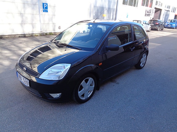 Ford Fiesta 2 of 12
