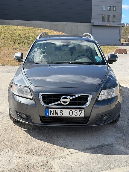 Volvo V50