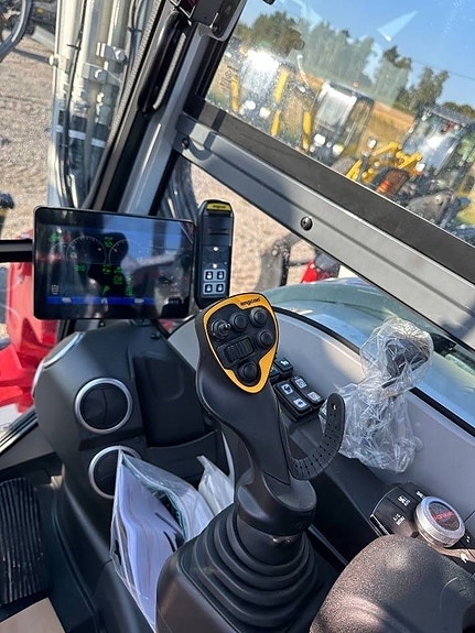 Takeuchi TB 395 W 6 of 6