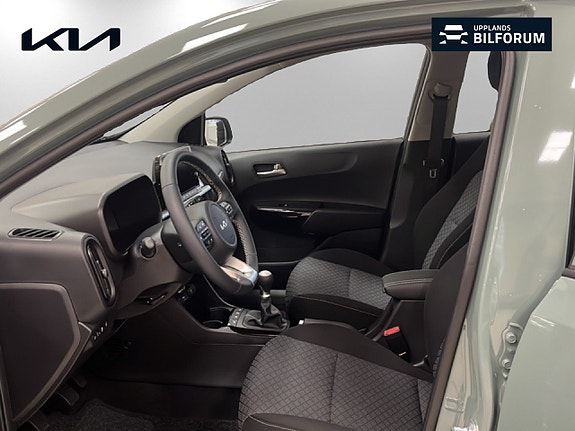 Kia Picanto 8 of 15