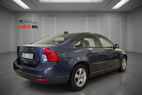 Volvo S40 4 of 5