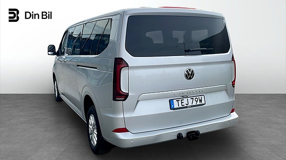 Volkswagen Caravelle 3 of 5