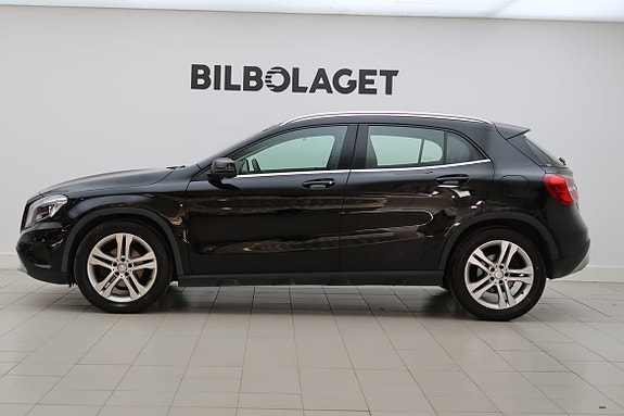 Mercedes-Benz GLA200 d 2 of 5