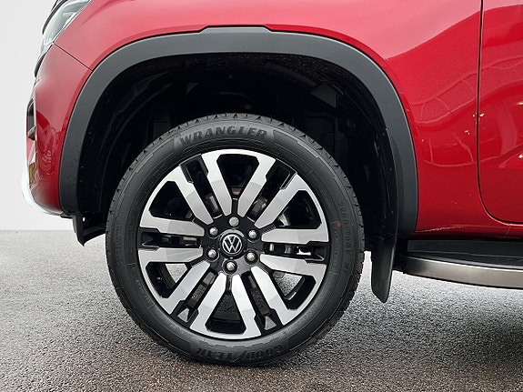 Volkswagen Amarok 9 of 12