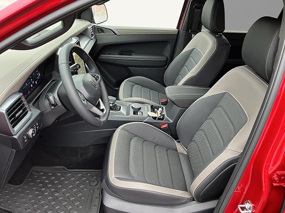 Volkswagen Amarok 8 of 12