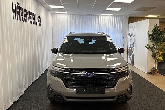 Subaru Forester 2 of 5