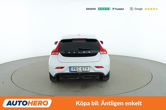 Volvo V40 3 of 5