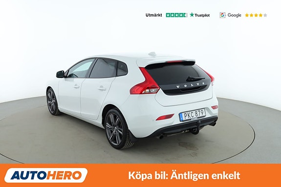 Volvo V40 2 of 5