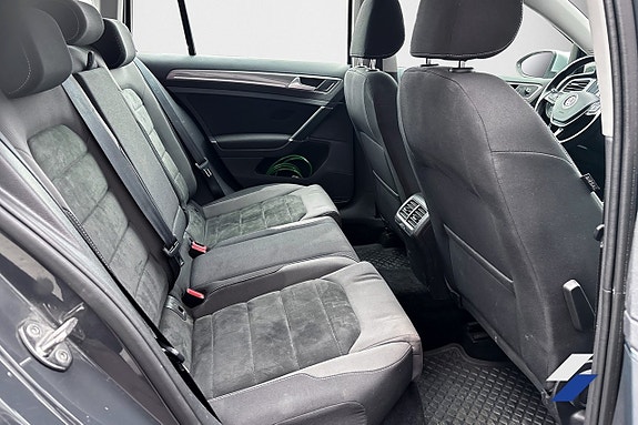 Volkswagen Golf Alltrack 5 of 5