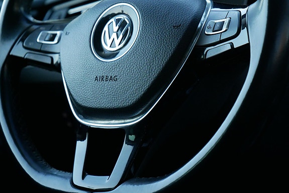 Volkswagen Passat 19 of 20