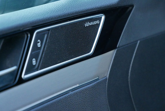 Volkswagen Passat 18 of 20