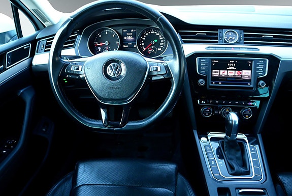 Volkswagen Passat 17 of 20