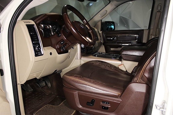 Dodge RAM 11 of 27