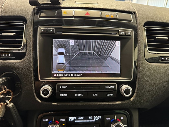 Volkswagen Touareg 17 of 21