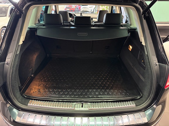 Volkswagen Touareg 18 of 21