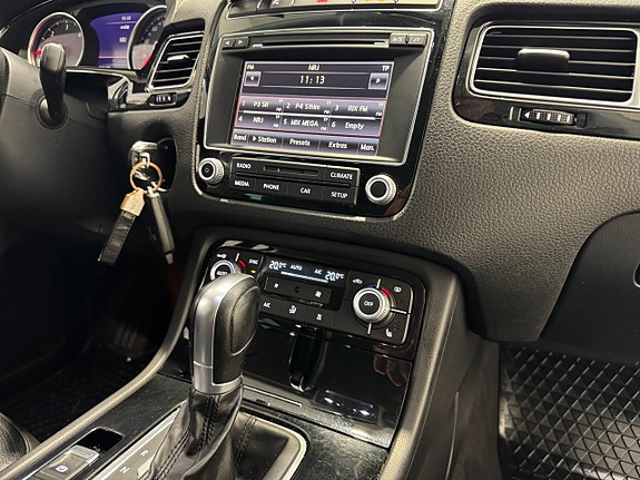Volkswagen Touareg 15 of 21