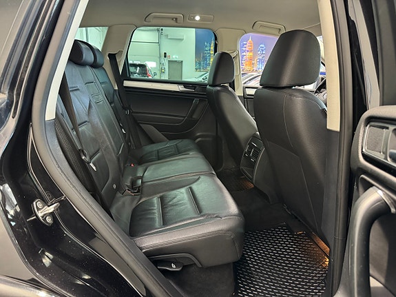 Volkswagen Touareg 13 of 21