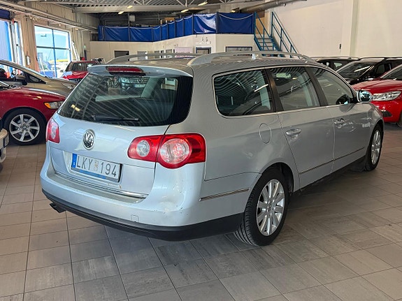 Volkswagen Passat 3 of 5