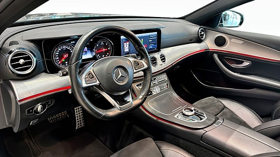 Mercedes-Benz E220 12 of 26
