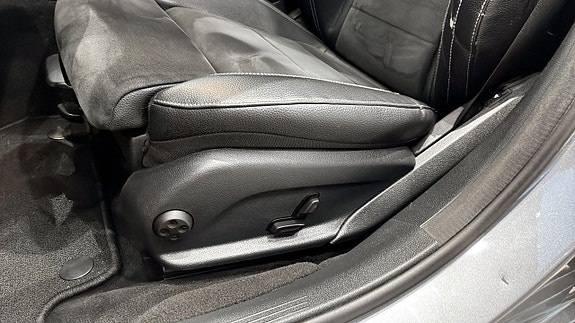 Mercedes-Benz E220 25 of 26