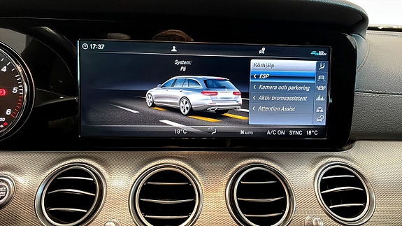 Mercedes-Benz E220 19 of 26