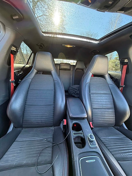 Mercedes-Benz CLA250 8 of 8