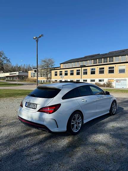 Mercedes-Benz CLA250 5 of 5