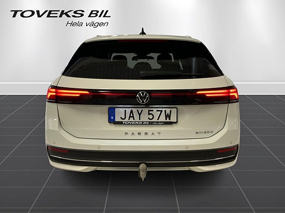 Volkswagen Passat 4 of 5