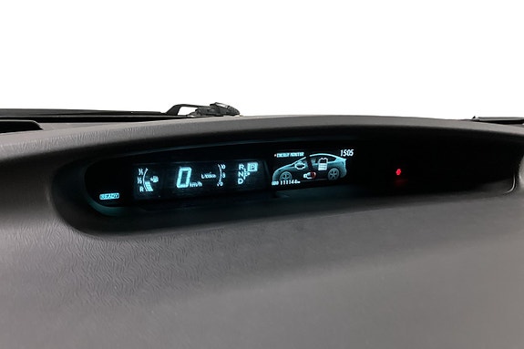Toyota Prius Plug-in Hybrid 24 of 27