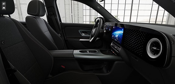 Mercedes-Benz GLB200 11 of 16