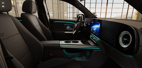 Mercedes-Benz GLB200 12 of 16