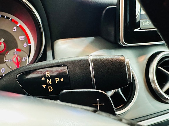 Mercedes-Benz CLA220 18 of 19
