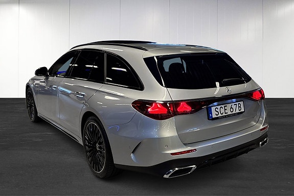 Mercedes-Benz E220 d 3 of 5