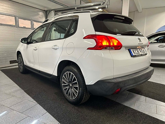 Peugeot 2008 4 of 5