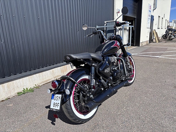 ROYAL Enfield Goan 350 Rave Red 3 of 5