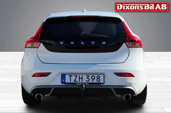 Volvo V40 12 of 14