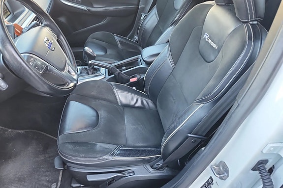 Volvo V40 8 of 14