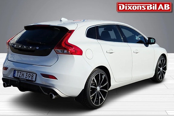 Volvo V40 4 of 14
