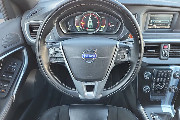 Volvo V40 7 of 14