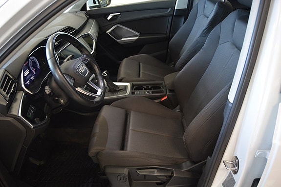 Audi Q3 9 of 15