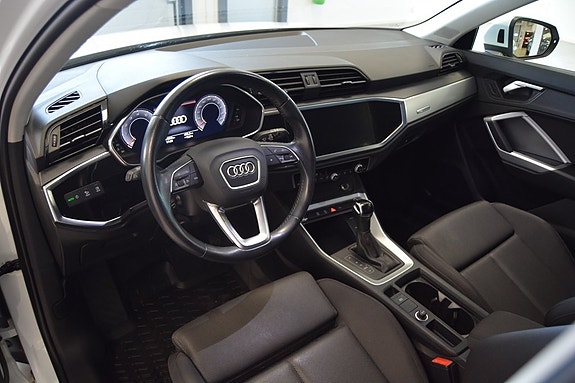 Audi Q3 8 of 15