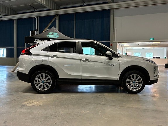 Mitsubishi Eclipse Cross 2 of 26