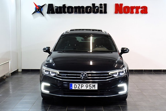 Volkswagen Passat 3 of 5