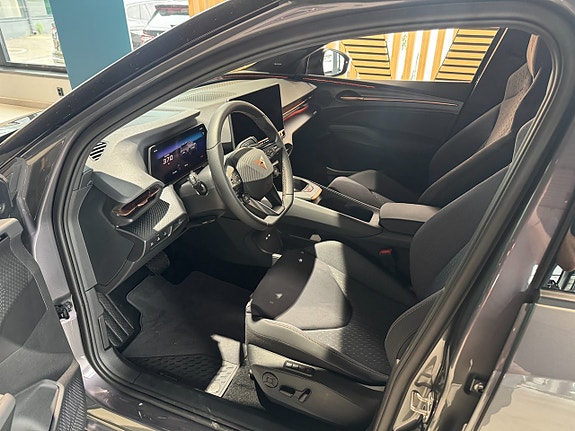 Cupra Raval 6 of 14